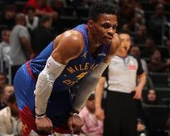 湖記：同意威少最后的出手，就算被犯規(guī)也能穩(wěn)拿2分，卻因失誤丟掉