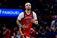 阿爾瓦拉多出戰(zhàn)27分鐘，16中7貢獻17分10助攻