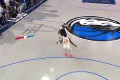 攻防一體！濃眉助攻克萊+無情封蓋隨后騎馬射箭拋投準(zhǔn)絕殺！