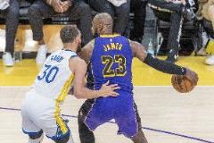 季后賽見？湖人本賽季常規(guī)賽3勝1負勇士