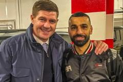 傳奇隊長！薩拉赫發(fā)布社交媒體，曬出德比戰(zhàn)前與杰拉德的合影