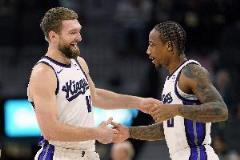 美記：小薩和德羅贊將與國王會(huì)談，決定未來去向