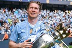 詹俊評(píng)德布勞內(nèi)離隊(duì)：中場(chǎng)傳奇，藍(lán)月王朝的永恒“丁丁”