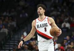 阿夫迪亞爆發(fā)砍26分15板6助7前場板 duo2斷2帽助力球隊(duì)取勝