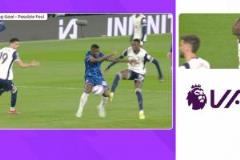 英超熱刺進(jìn)球無效：薩爾對凱塞多犯規(guī)被判罰