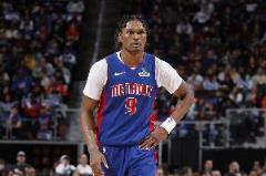 全能戰(zhàn)士！奧薩爾-湯普森12中6砍15+7+4+3+2填滿數(shù)據欄零失誤