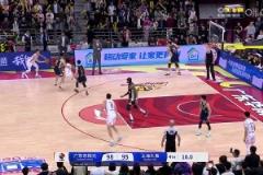 邊線球世界難題！上海最后時刻發(fā)邊線球戰(zhàn)術(shù)被識破，胡明軒完成致命搶斷！