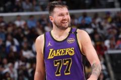 從達(dá)拉斯到洛杉磯：東契奇面對(duì)新挑戰(zhàn)，一切都在向好發(fā)展