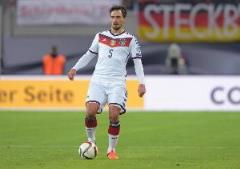 納帥：胡梅爾斯引領(lǐng)新一代中衛(wèi)理念，以現(xiàn)代方式重新定義后衛(wèi)位置