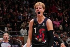 猛龍主帥：巴恩斯缺席 迪克無緣剩余比賽