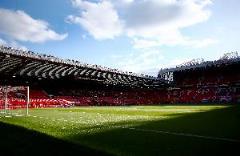 曼聯(lián)計(jì)劃拆除老特拉福德教練席附近球迷座位，改造成高級(jí)接待區(qū)