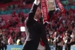 滕哈赫時代！這一年沒人能相信，曼聯(lián)能擊敗曼城奪得足總杯冠軍！