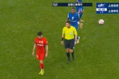 李帥兩黃一紅被罰下，怒斥主裁馬寧