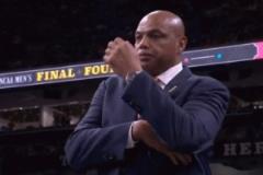 巴克利場(chǎng)邊懊惱 眼見(jiàn)母校奧本大學(xué)被淘汰