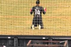 終于贏了！比賽結(jié)束那一刻，王大雷跪地感謝！