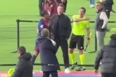 拉菲不滿判罰賽后氣憤離場，特爾斯特根勸解也被一把推開