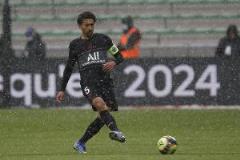 馬爾基尼奧斯獨(dú)居法甲歷史第一人，助巴黎奪得第10冠