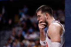 祖巴茨投籃罰球全中零失誤砍25+10創(chuàng)歷史紀錄