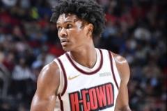 如何限制庫里的？烏度卡：阿門這種球員發(fā)揮了作用 結(jié)果就是這樣