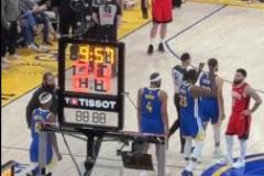 追夢攜勇士眾將與范弗里特友好討論解釋惡犯