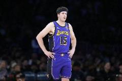 里夫斯：球隊(duì)攻防表現(xiàn)穩(wěn)定，每個(gè)細(xì)節(jié)都執(zhí)行到位