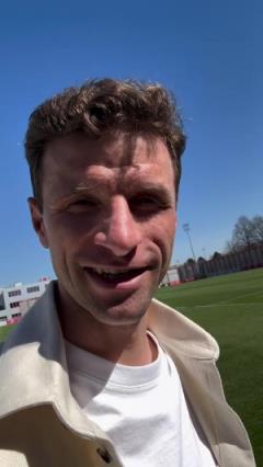 穆勒：拜仁管理層生活不總一致，但依然能同舟共濟(jì)