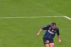 7年前，穆里尼奧帶領(lǐng)紅魔三球翻盤(pán)曼城，博格巴梅開(kāi)二度