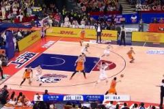 太難以置信了??！哈維超級高難度三分絕殺，上海死里逃生拖入搶三！