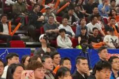 特謝拉亮相CBA季后賽現(xiàn)場(chǎng)，見(jiàn)證上海男籃逆轉(zhuǎn)廣東男籃