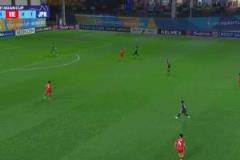 越南U17絕平日本！第95分鐘造點(diǎn)，球員翻滾慶祝