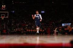 Stein：東契奇透露在找房子，獨行俠祝賀仍暗中商討交易