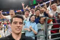 記者：特謝拉現(xiàn)身萬體館，見證大鯊魚男籃“于漢超式絕殺”