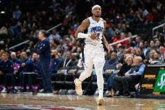 防守亮眼！小卡特9中6貢獻(xiàn)17分9籃板 plus6搶斷3蓋帽