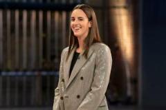 WNBA狀元克拉克2分鐘狂轟22分！超遠(yuǎn)三分驚艷全場(chǎng)