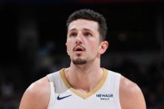 馬特科維奇表現(xiàn)亮眼，11投8中貢獻(xiàn)17分4籃板1助攻2封蓋