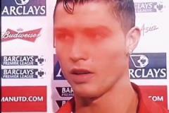 這射術(shù)真的絕了！此前凱恩參與射門挑戰(zhàn)，三連中！