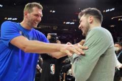 東契奇回歸達(dá)拉斯 諾維茨基現(xiàn)場助威