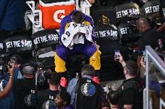 加福德透露東契奇因致敬視頻落淚，揭示背后真相