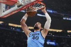 祖巴茨過去三場表現(xiàn)：生涯首三雙、24+20、100%命中率25+10