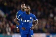 太陽報：凱塞多駕駛16萬鎊豪車無證被警察攔下，車輛遭扣押