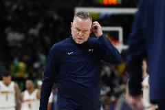 馬龍成為NBA歷史上最晚被解雇的季后賽主帥