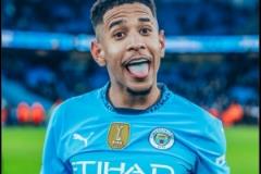 曼城官方祝福薩維尼奧21歲生日快樂，本賽季加盟球隊貢獻(xiàn)2球12助攻