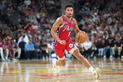 格萊姆斯半場10中0靠罰球拿2分7板4助