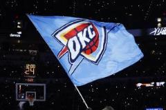 雷霆提前鎖定聯(lián)盟第一，季后賽主場優(yōu)勢盡顯！