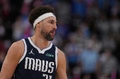 明日獨行俠迎戰(zhàn)猛龍，克萊出戰(zhàn)成疑，濃眉腹股溝傷仍或出戰(zhàn)