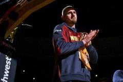 約基奇場均三雙數(shù)據(jù)引熱議：29.8分12.8板10.2助是否真的那么輕松？