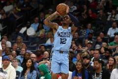 武器大師！莫蘭特27中13砍36分6助攻“扔手雷”慶祝怒噴裁判吃T