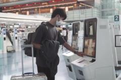 他的大學(xué)論文，怎么快速過(guò)人…