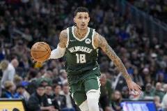 庫(kù)茲馬高效輸出17分 正負(fù)值+20展現(xiàn)統(tǒng)治力