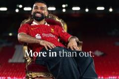 續(xù)約也逆轉(zhuǎn)利物浦海報(bào)玩薩拉赫文字梗：離隊(duì)可能大于留隊(duì)